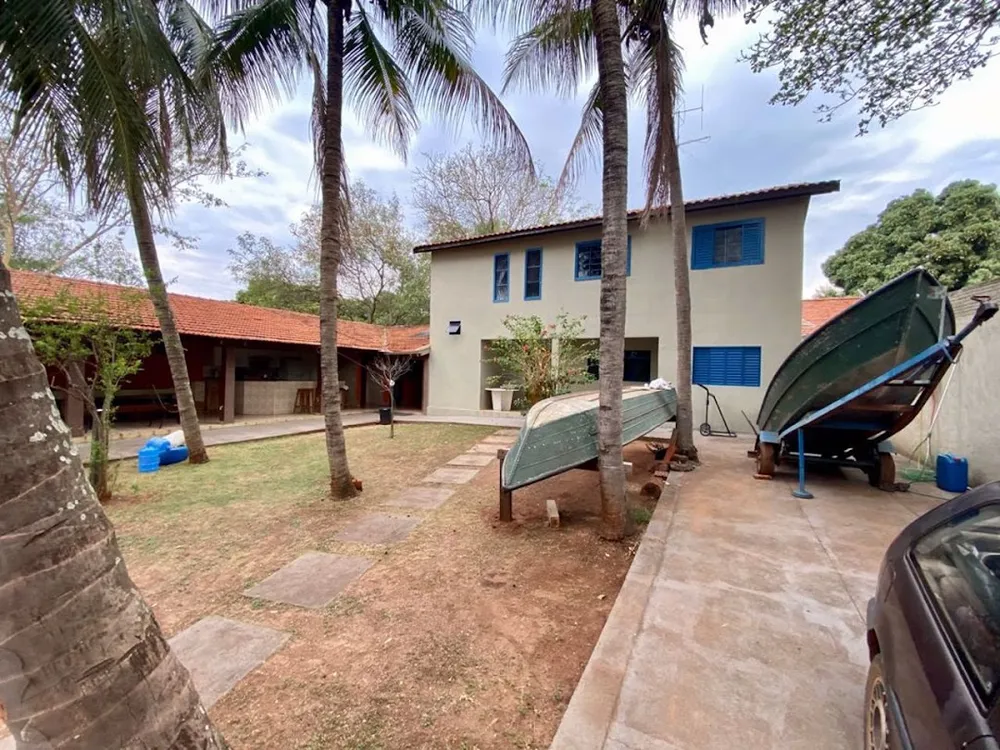 Chácara, 4 quartos, 900 m² - Foto 1