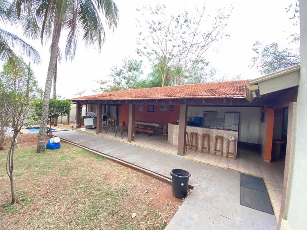 Chácara, 4 quartos, 900 m² - Foto 2