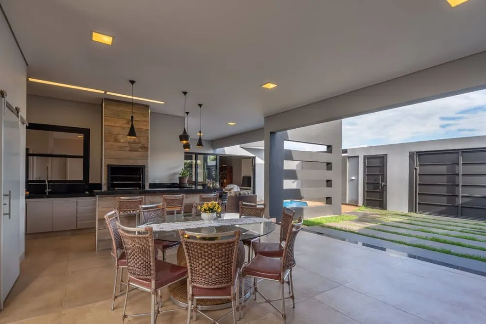 Casa, 3 quartos, 272 m² - Foto 1