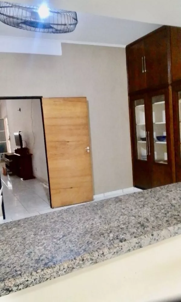 Casa, 3 quartos, 210 m² - Foto 2
