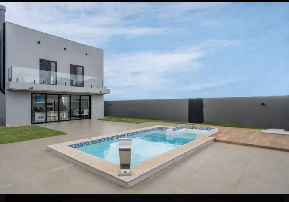 Casa de Condomínio, 4 quartos - Foto 1