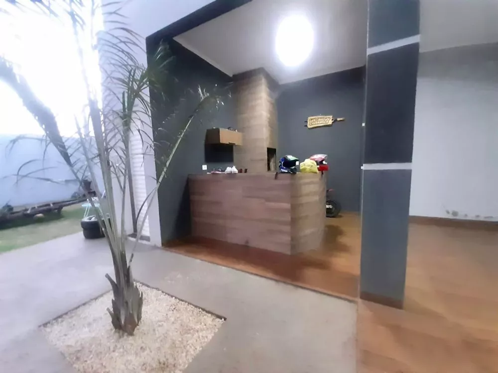 Casa, 3 quartos, 244 m² - Foto 3