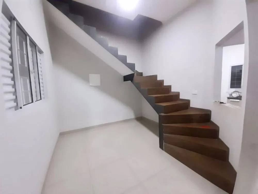 Casa, 3 quartos, 244 m² - Foto 2