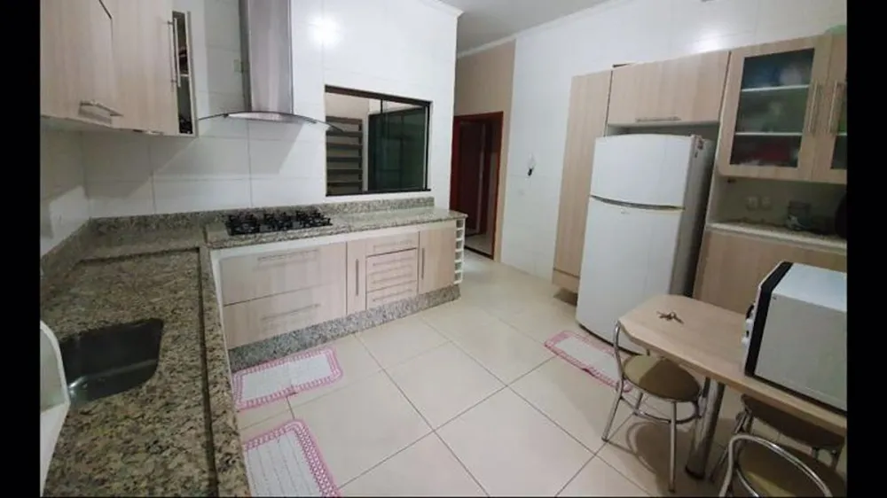 Casa, 3 quartos, 215 m² - Foto 7