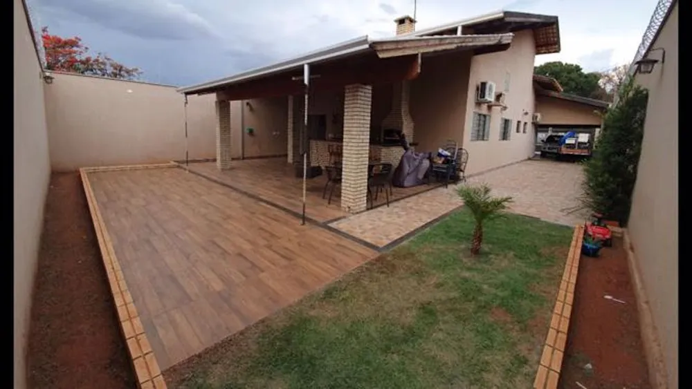 Casa, 3 quartos, 215 m² - Foto 2
