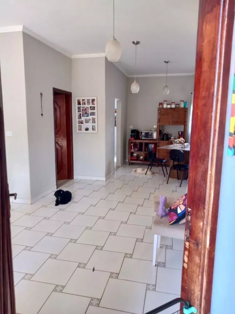 Casa, 3 quartos, 224 m² - Foto 3