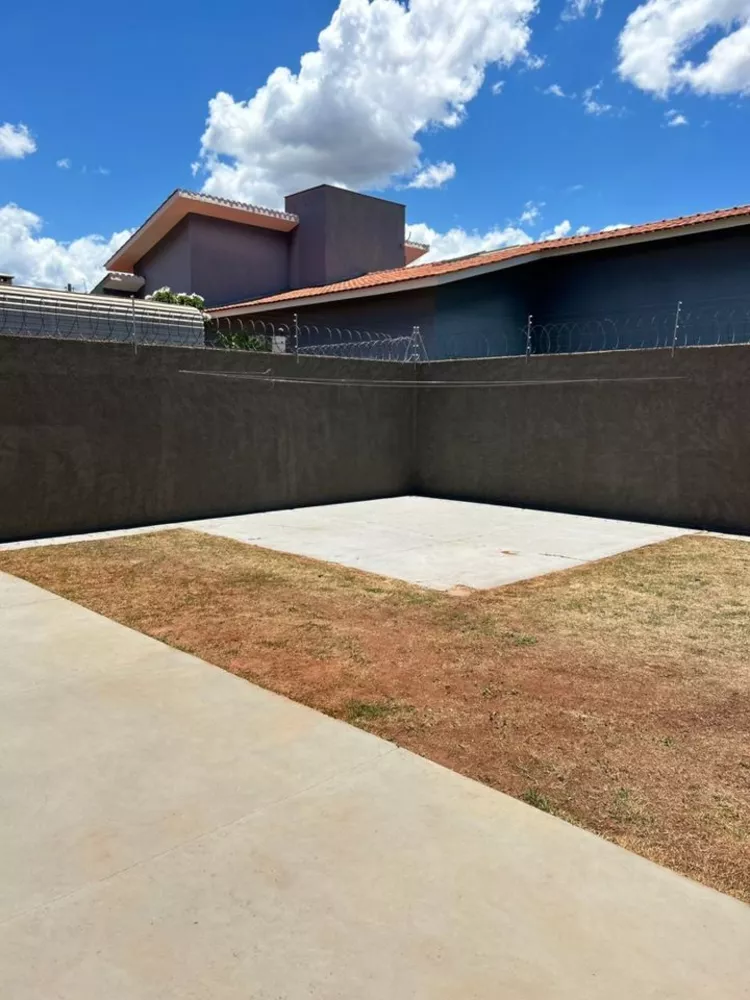 Casa, 3 quartos, 224 m² - Foto 3