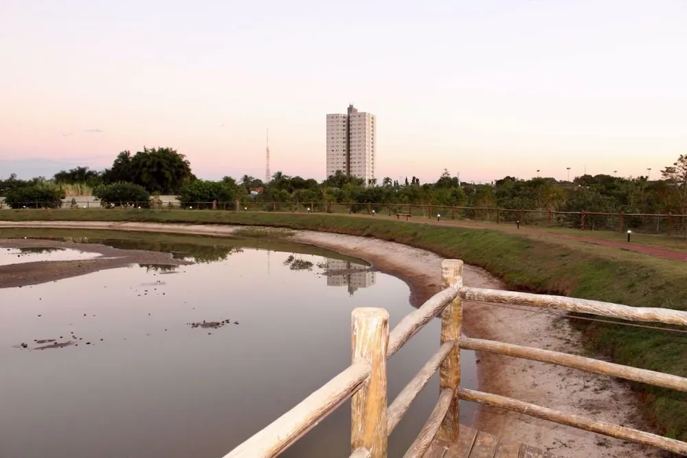 Loteamento e Condomínio, 382 m² - Foto 4