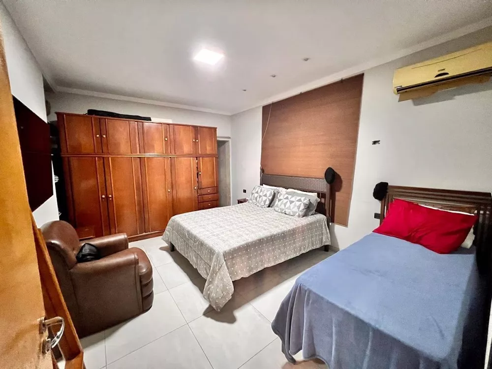 Casa, 4 quartos, 200 m² - Foto 3
