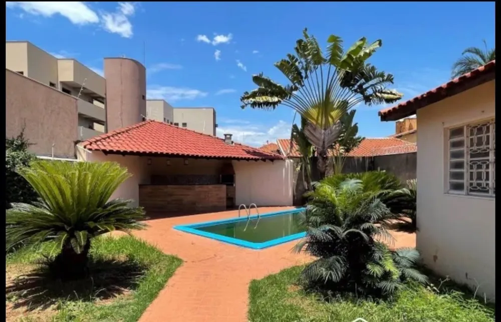 Casa, 6 quartos, 256 m² - Foto 2