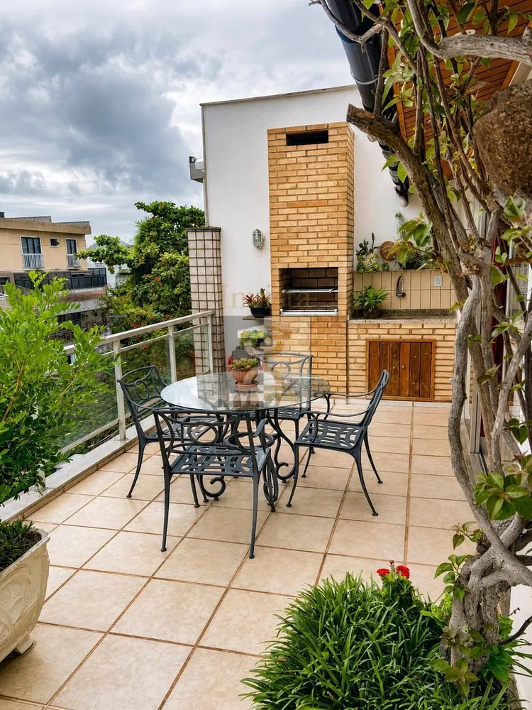 Cobertura, 3 quartos, 260 m² - Foto 1