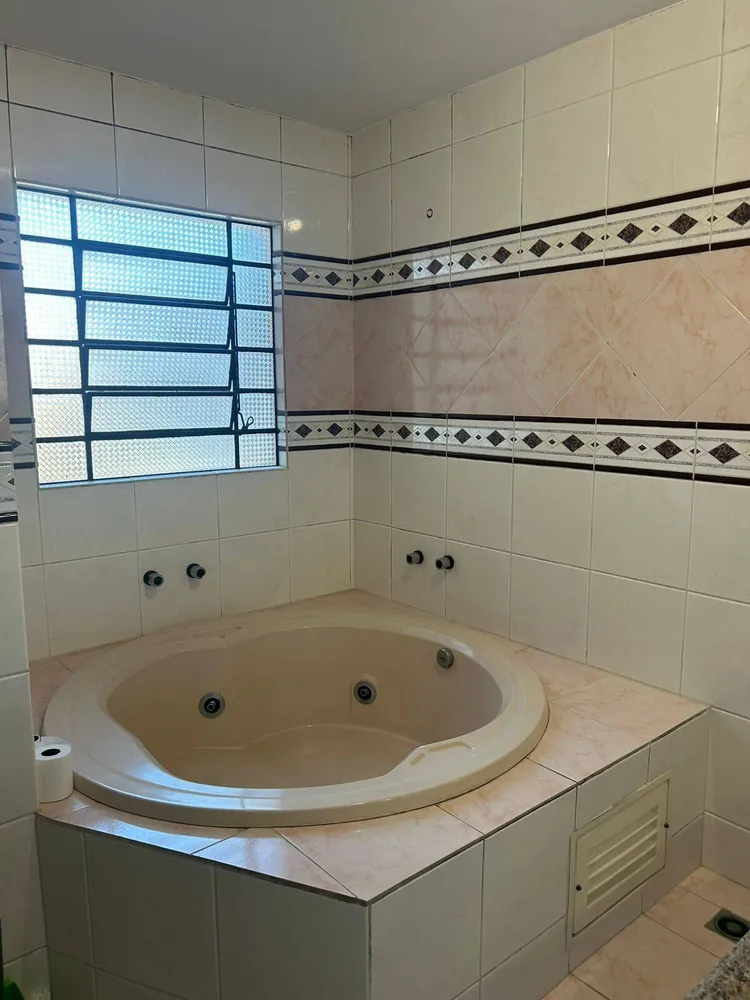 Casa, 4 quartos, 309 m² - Foto 4