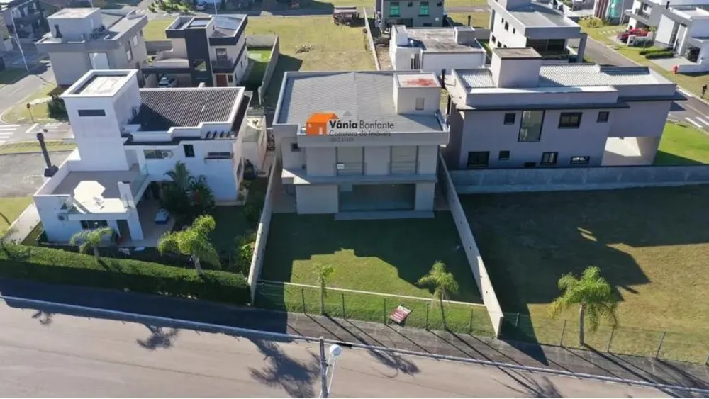 Casa, 4 quartos, 250 m² - Foto 2