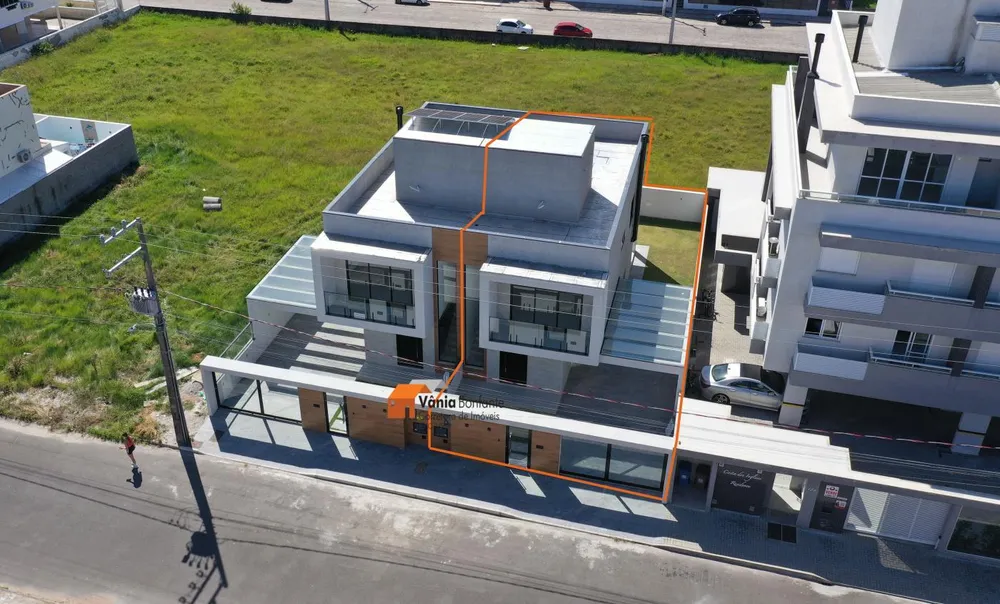 Casa, 3 quartos, 205 m² - Foto 1