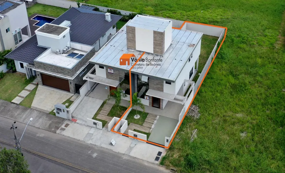 Casa, 3 quartos, 158 m² - Foto 1