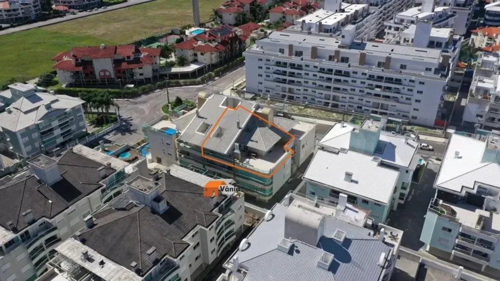 Cobertura, 4 quartos, 264 m² - Foto 2