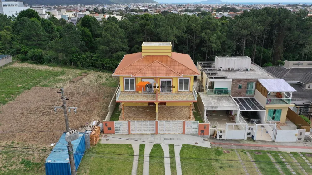 Casa, 3 quartos, 192 m² - Foto 1