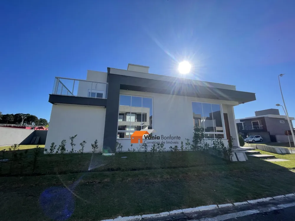 Casa, 3 quartos, 204 m² - Foto 2