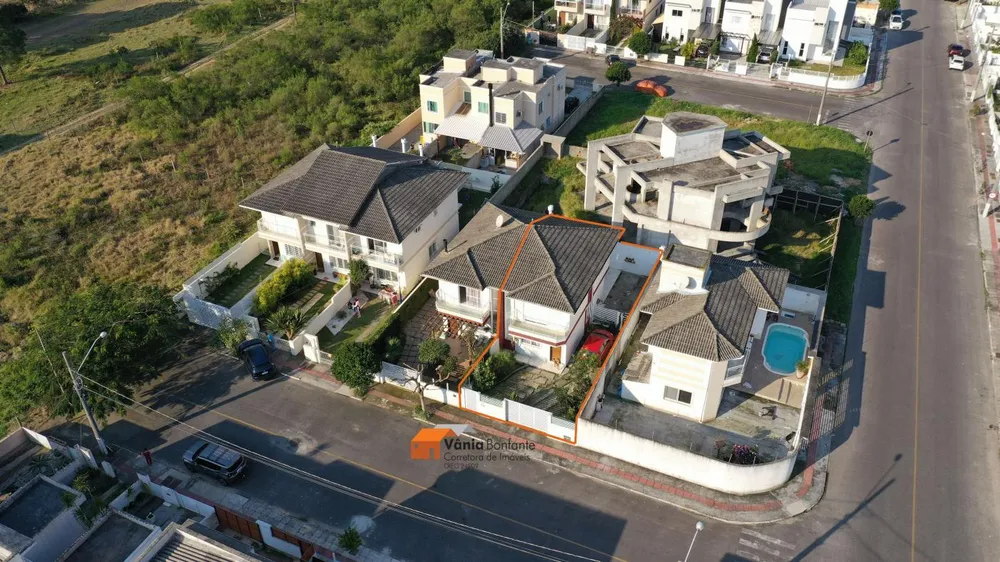 Casa, 2 quartos, 92 m² - Foto 1