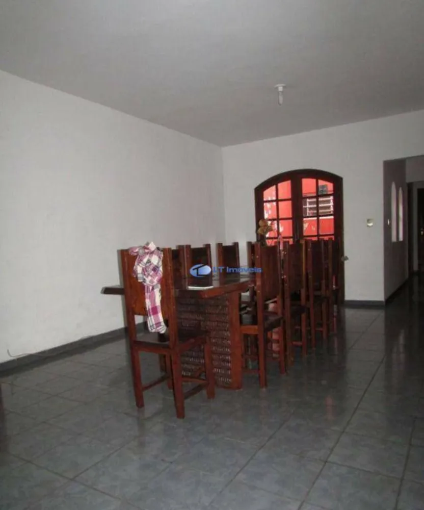 Casa, 3 quartos, 219 m² - Foto 11