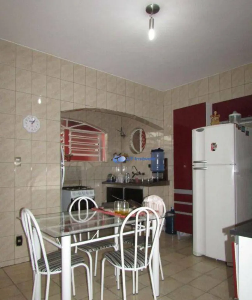 Casa, 3 quartos, 219 m² - Foto 8