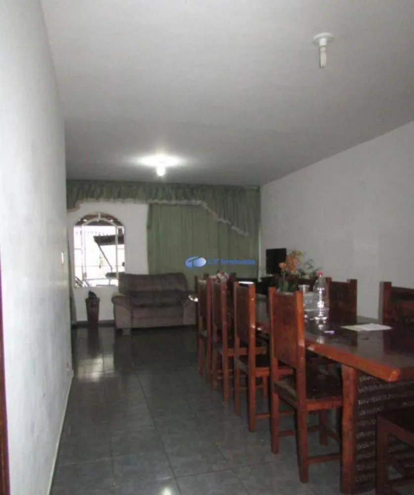 Casa, 3 quartos, 219 m² - Foto 9