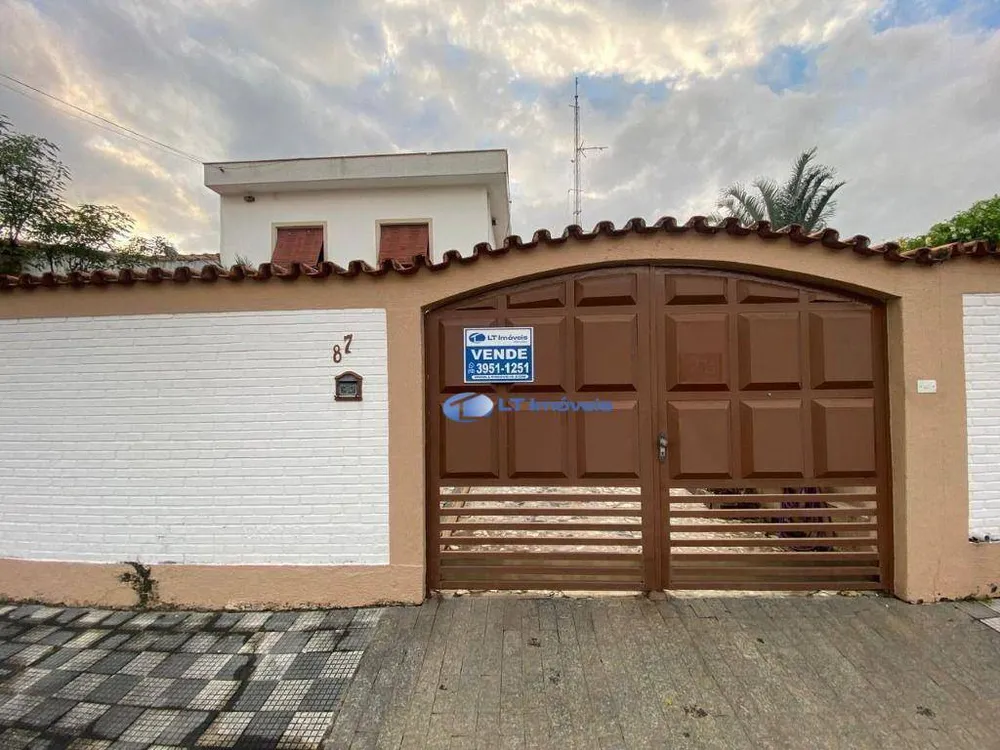 Sobrado, 4 quartos, 333 m² - Foto 1