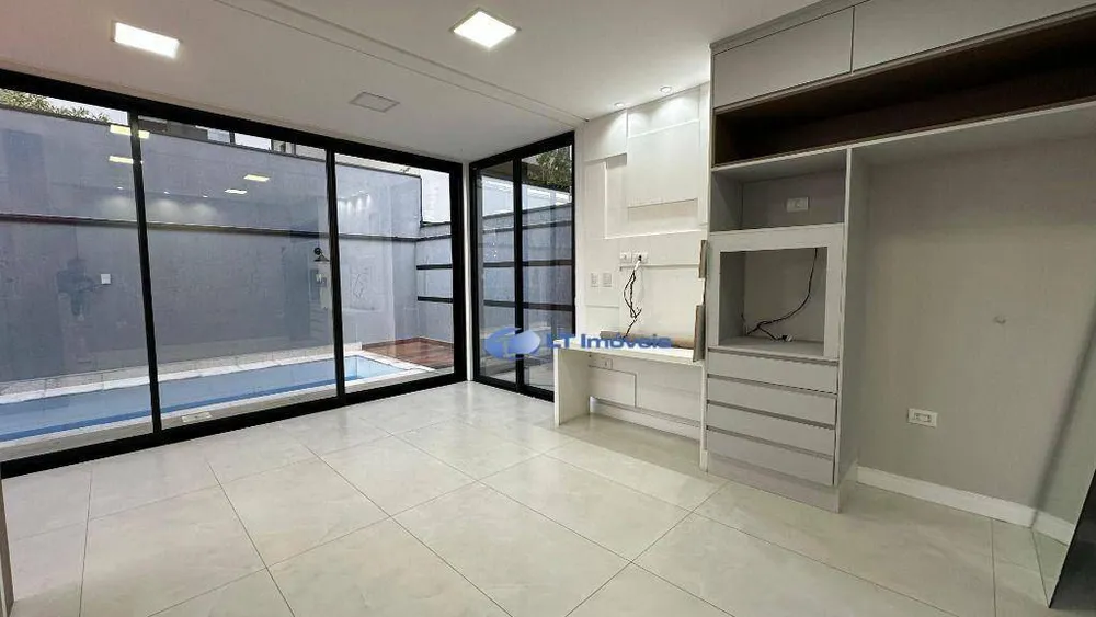 Sobrado, 3 quartos, 270 m² - Foto 3