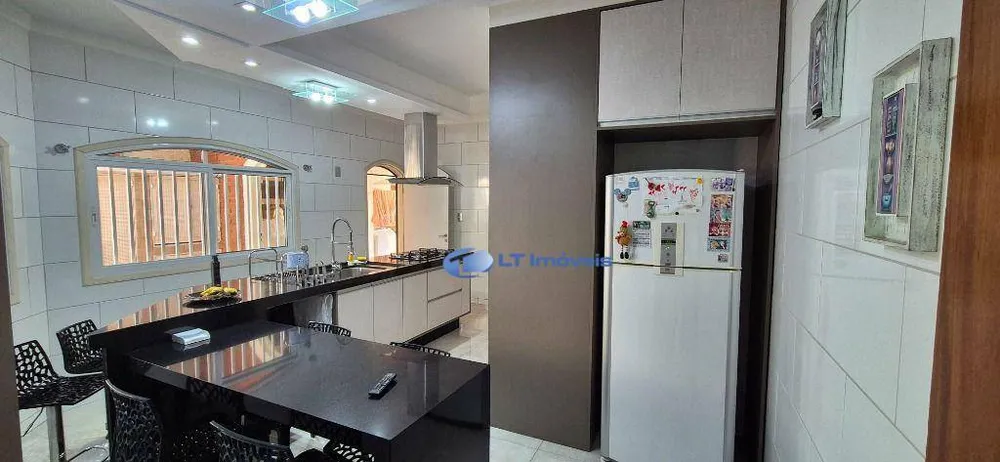 Casa, 5 quartos, 402 m² - Foto 3