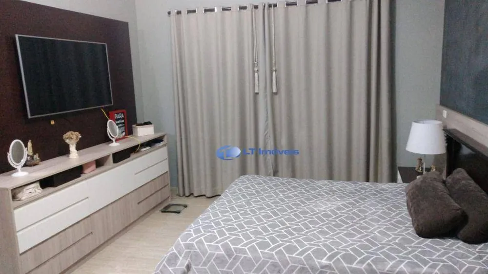 Casa, 4 quartos, 378 m² - Foto 14