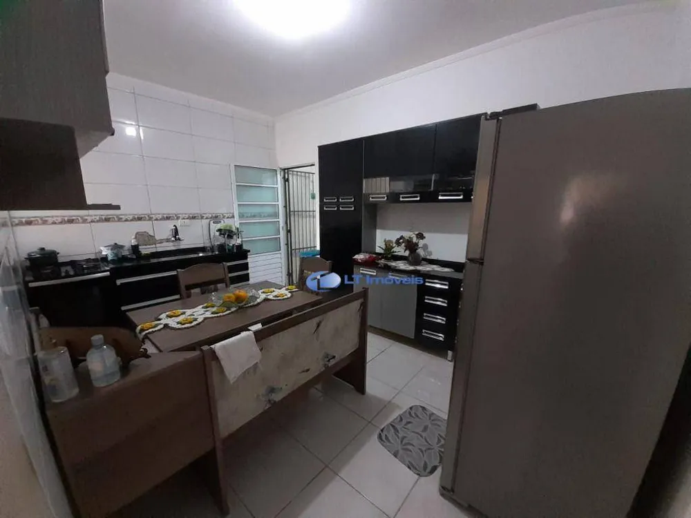 Casa, 2 quartos, 250 m² - Foto 1