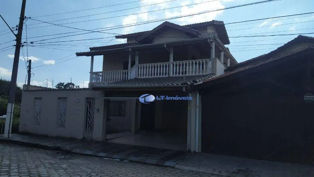 Sobrado, 6 quartos, 338 m² - Foto 1
