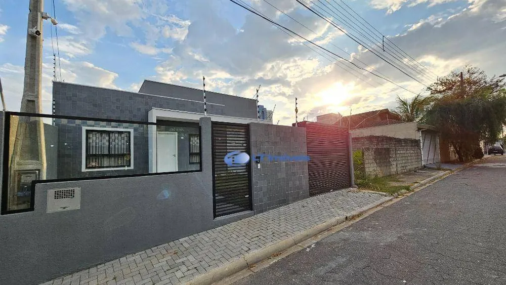 Casa, 3 quartos, 135 m² - Foto 1