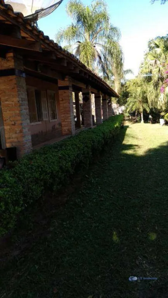 Chácara, 3 quartos, 2300 m² - Foto 2