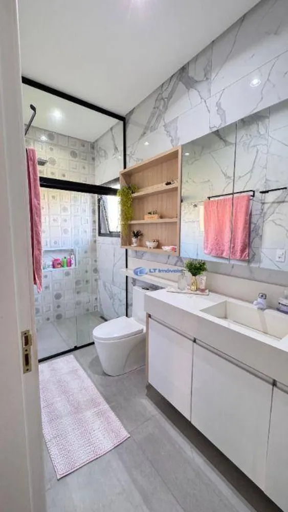 Sobrado, 3 quartos, 211 m² - Foto 2
