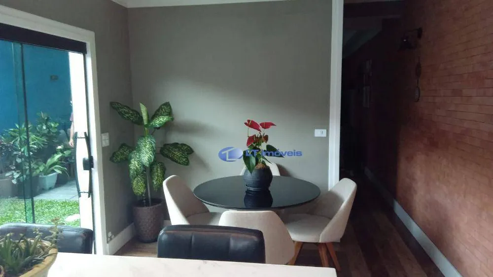 Sobrado, 4 quartos, 245 m² - Foto 13