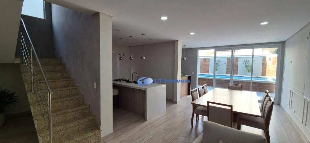 Sobrado, 3 quartos, 192 m² - Foto 1