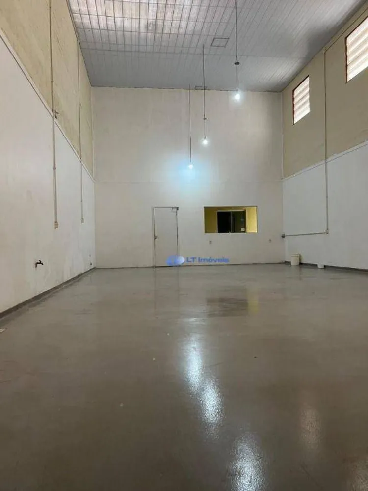 Depósito-Galpão, 240 m² - Foto 3
