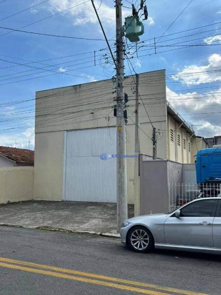 Depósito-Galpão, 240 m² - Foto 1