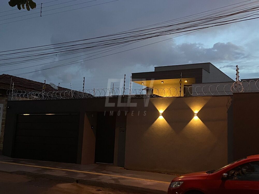 Casa, 4 quartos, 251 m² - Foto 4