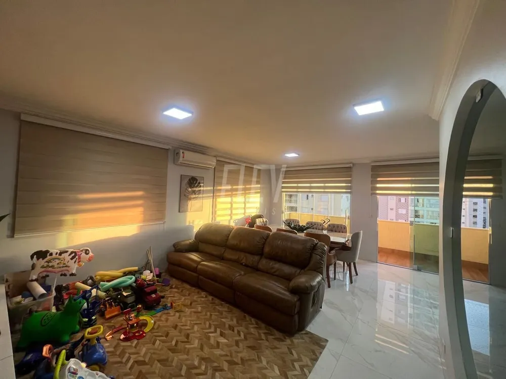 Cobertura, 4 quartos, 244 m² - Foto 2