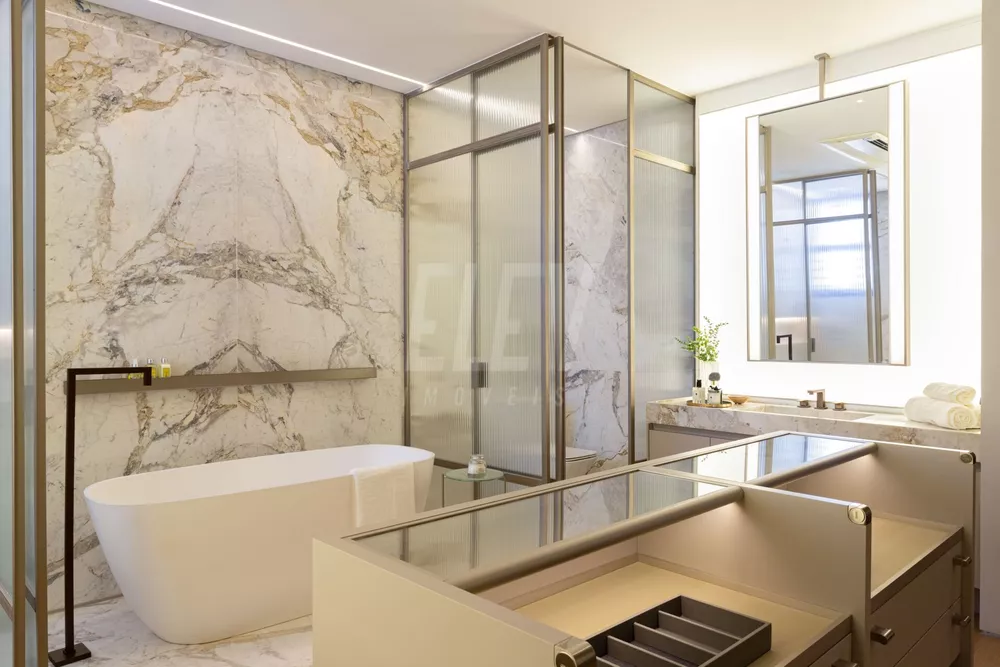 Cobertura, 3 quartos, 327 m² - Foto 4