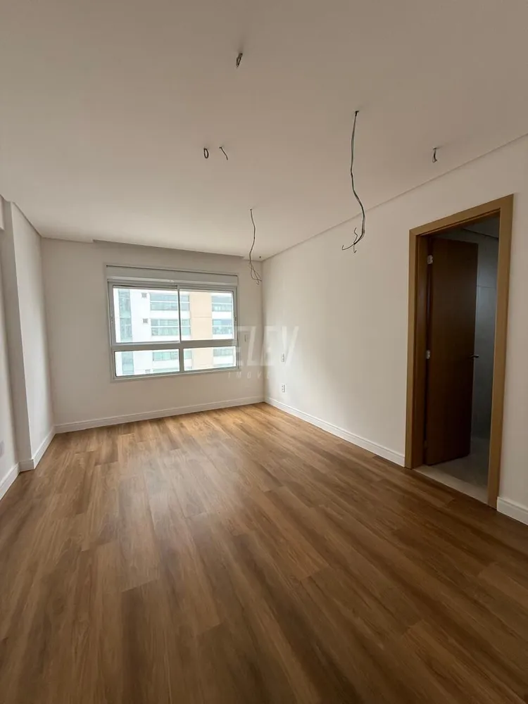Apartamento, 3 quartos, 256 m² - Foto 13