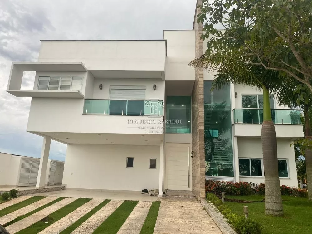 Sobrado à venda com 4 quartos, 950m² - Foto 1