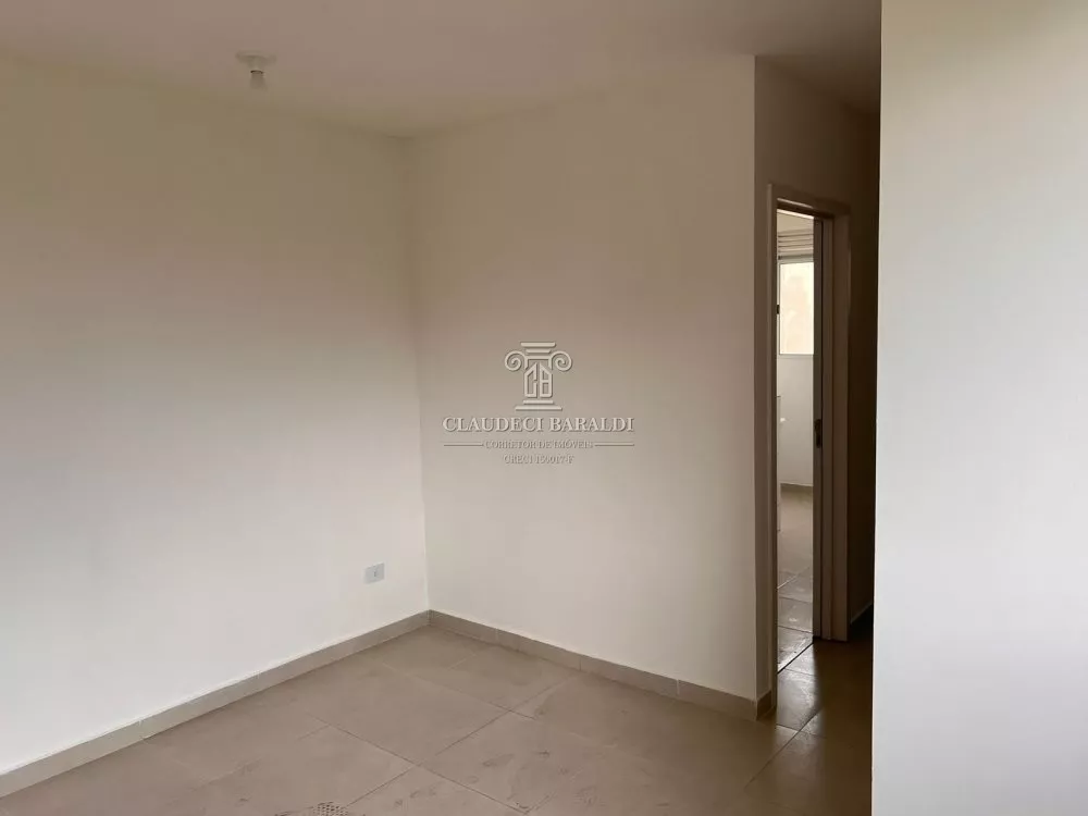 Apartamento à venda com 2 quartos, 47m² - Foto 4