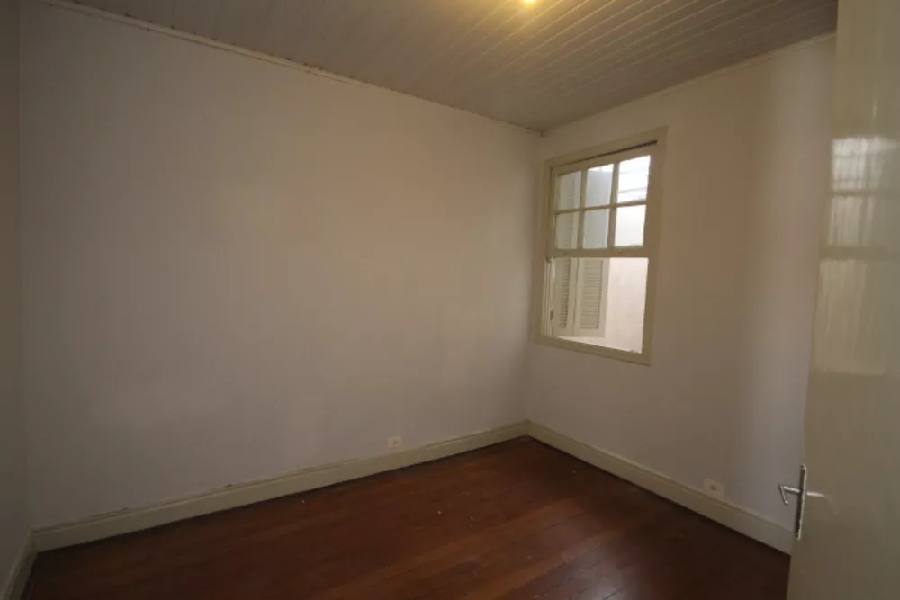 Casa para alugar com 2 quartos, 80m² - Foto 8