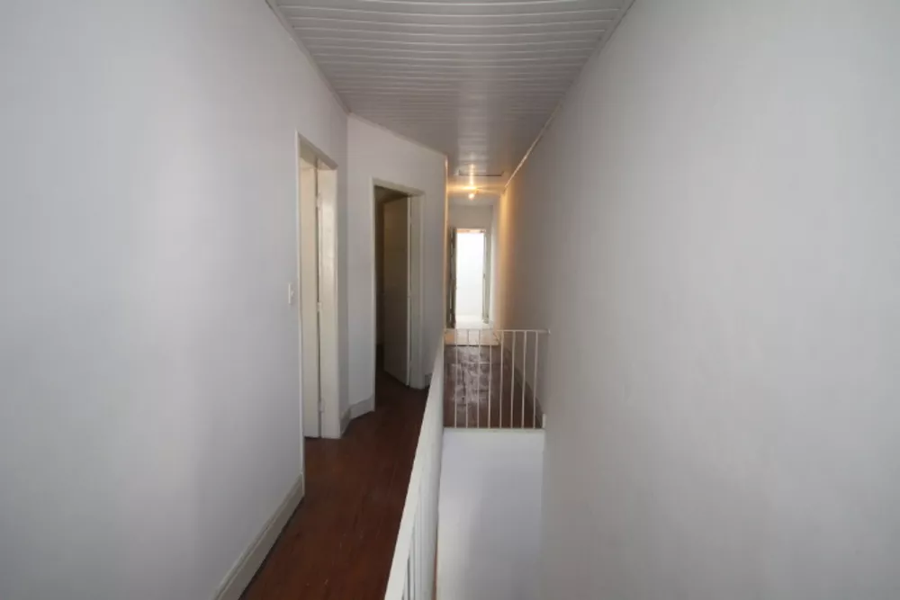 Casa para alugar com 2 quartos, 80m² - Foto 5