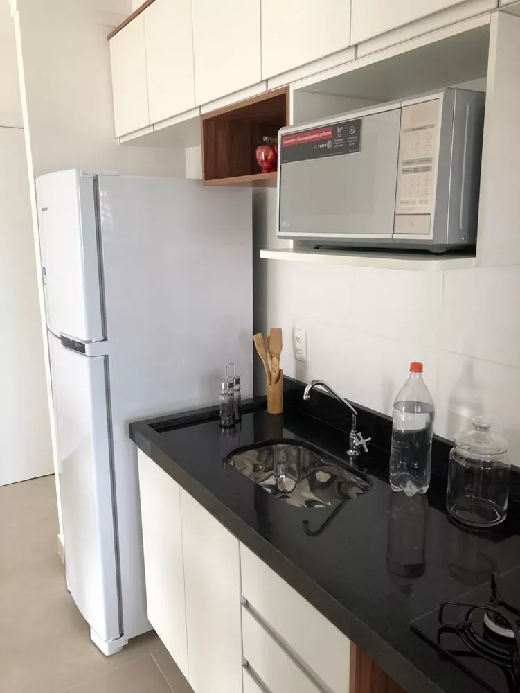 Apartamento à venda com 2 quartos, 68m² - Foto 2