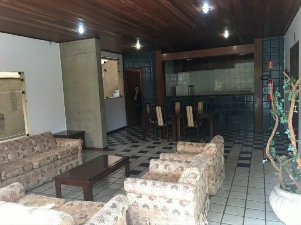 Apartamento à venda com 4 quartos, 185m² - Foto 1