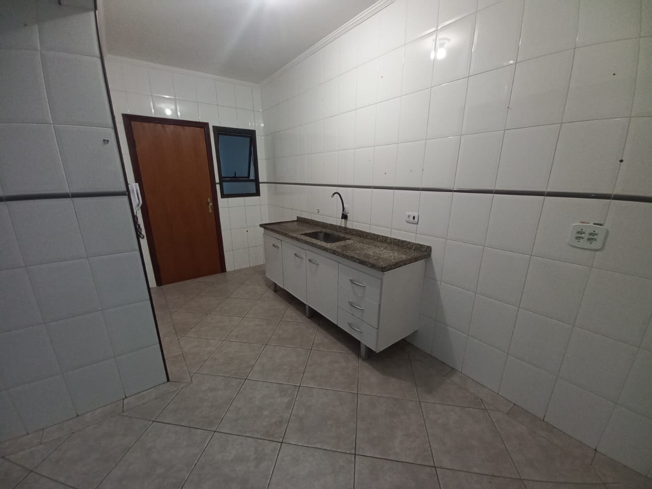 Apartamento para alugar com 3 quartos, 125m² - Foto 8